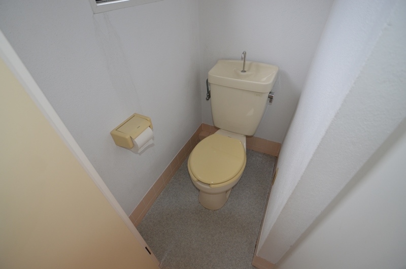 トイレ　コンパクトで使いやすいトイレです♪