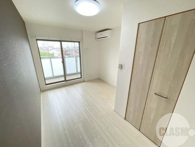 居室・リビング　明るいお部屋です♪