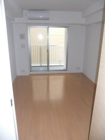 その他部屋・スペース　収納付洋室