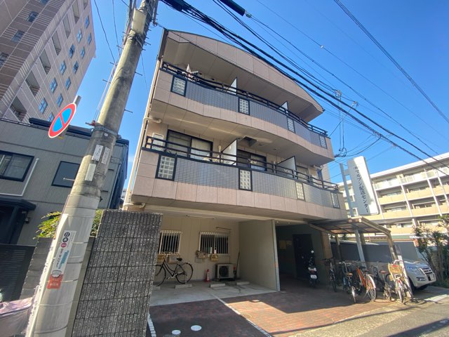 建物外観　オートロック付きで安心です！