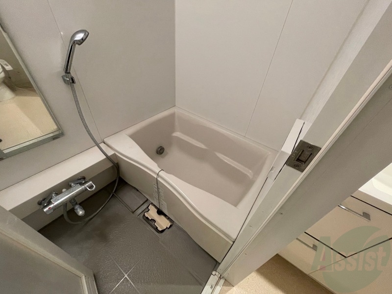 バス・シャワールーム　お風呂です。ゆっくりお風呂につかるのも体に良いですね～