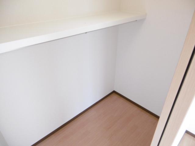 収納　ウォークインクローゼットございます