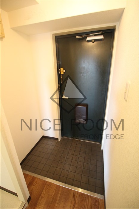 玄関　ロベリア弐番館　玄関