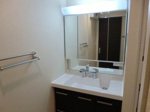 洗面設備　シャンプードレッサー