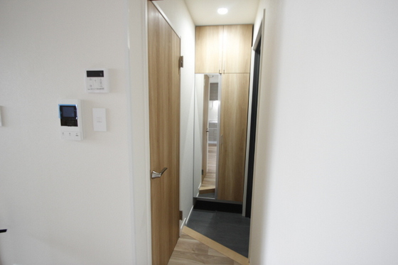 玄関　※別部屋の写真です