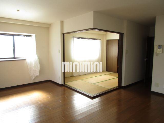 居室・リビング　広々リビング