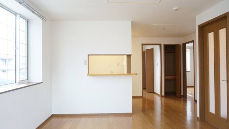 居室・リビング　図面と現状に相違がある場合には現状を優先