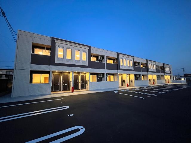 建物外観　外観写真（夜）