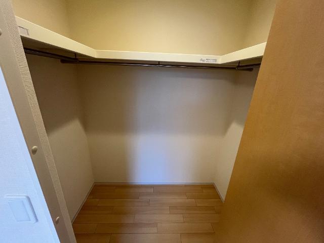 収納　ウォークインクローゼット