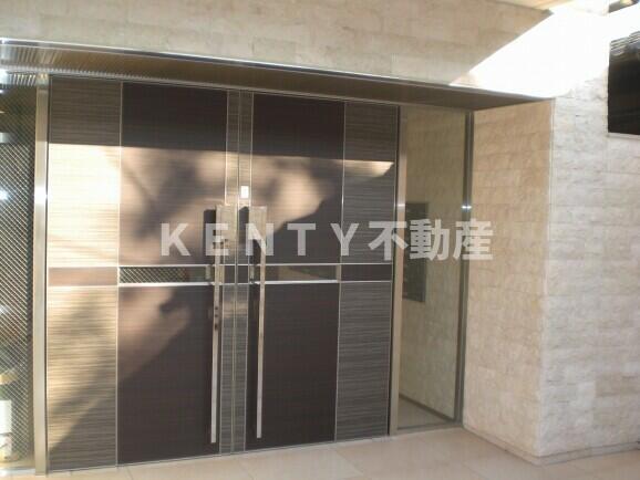 その他共有部分　清潔なエントランスです