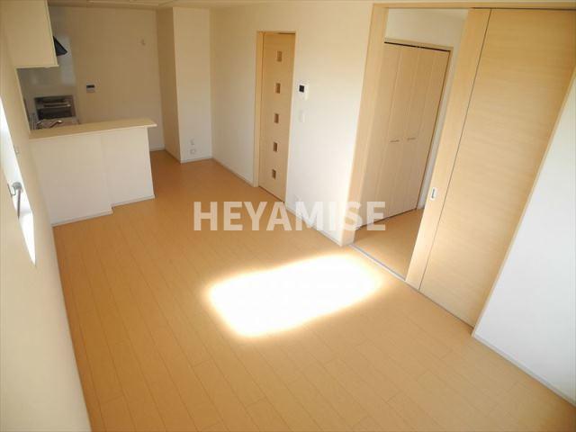 居室・リビング　※同物件反転タイプの写真でございます※現況を優先します※