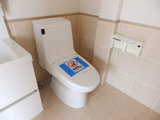 トイレ　ウォシュレット