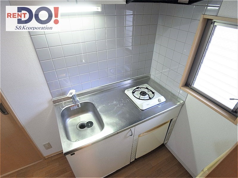 キッチン　メゾン御影(ネット無料、家具家電付）