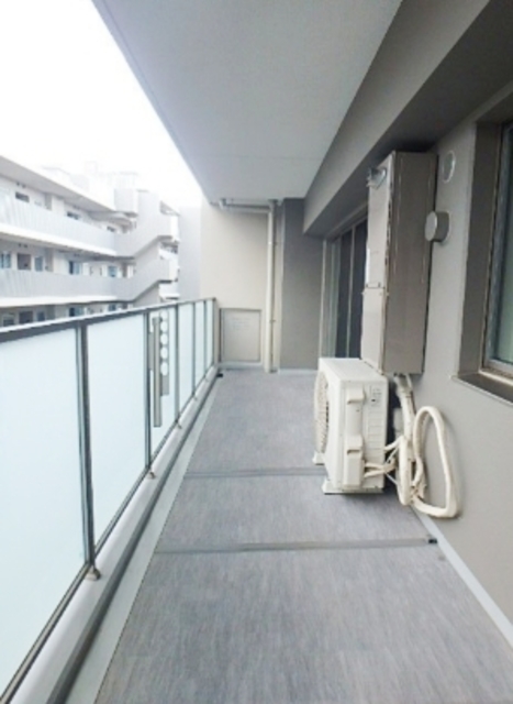 バルコニー　別部屋同仕様タイプ