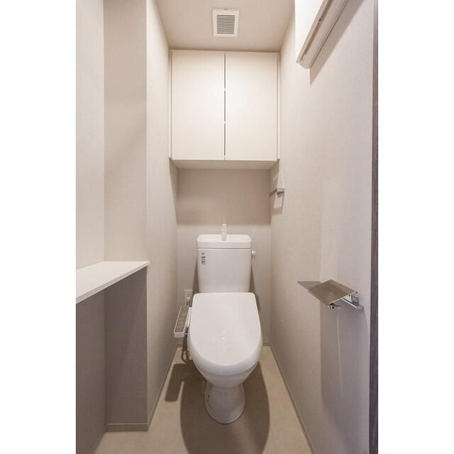 トイレ　清潔感のあるトイレです