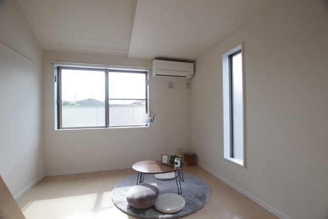 居室・リビング　※家具・小物は設備品ではありません