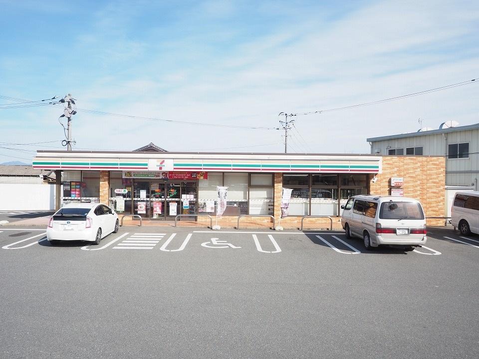 コンビニ　セブンイレブン（コンビニ）まで350m