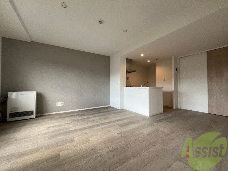 居室・リビング　広くてキレイなお部屋が広がっていて、充実した生活が送れそう。