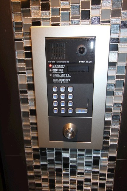 エントランス　オートロック完備