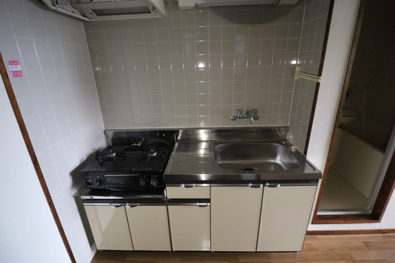 キッチン　※別号室の写真です。