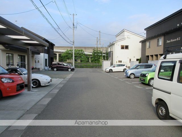 その他　周辺道路（その他）まで0m