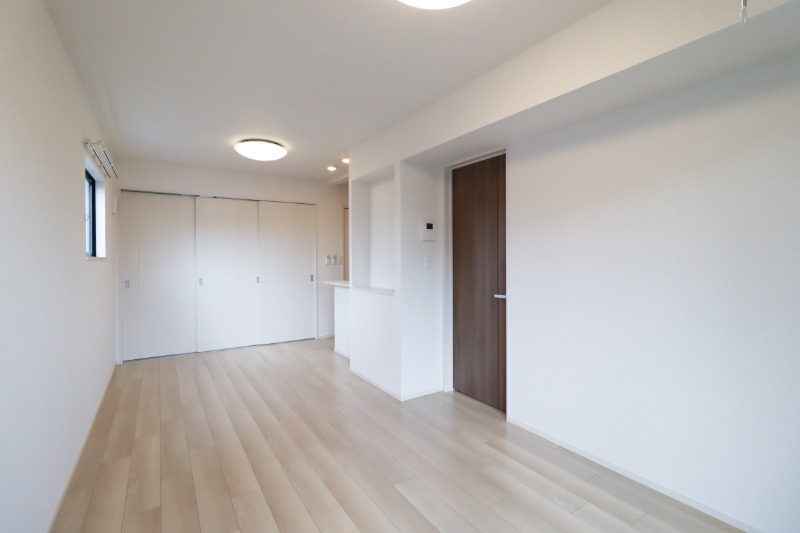 居室・リビング　図面と現状に相違がある場合には現状を優先