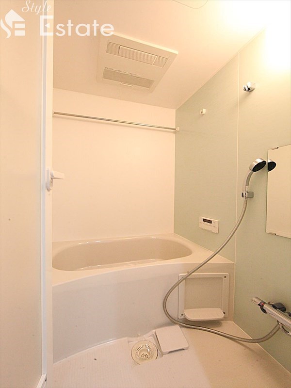 バス・シャワールーム　バスルーム