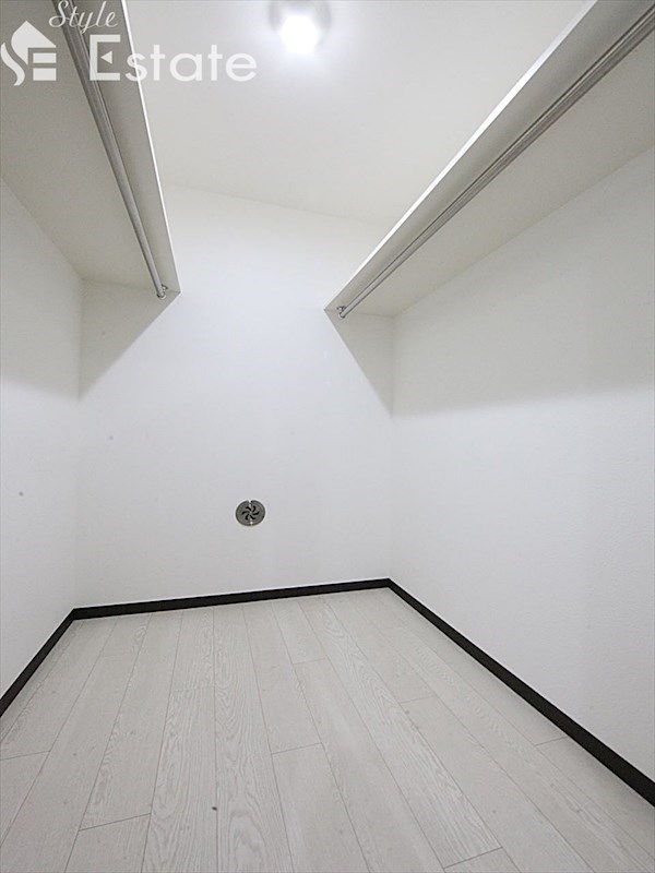 収納　ウォークインクローゼット