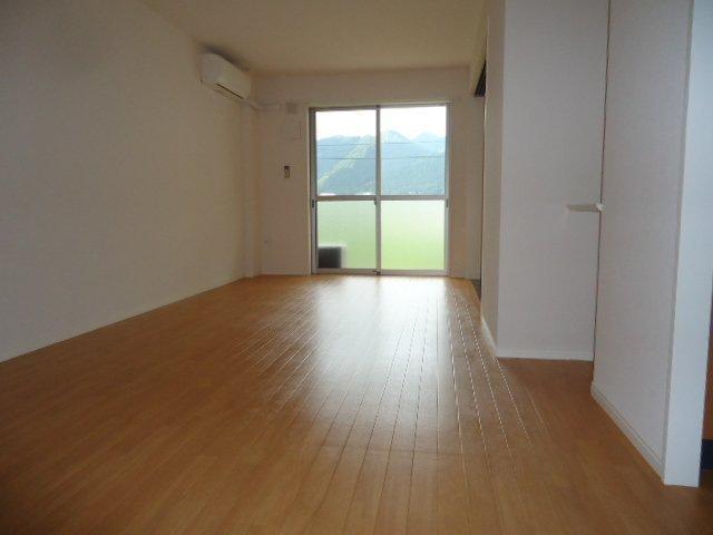 居室・リビング　居室