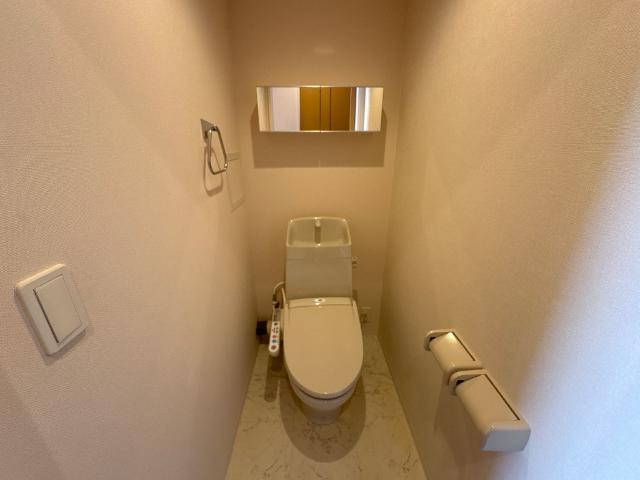 トイレ　シャワー付トイレ