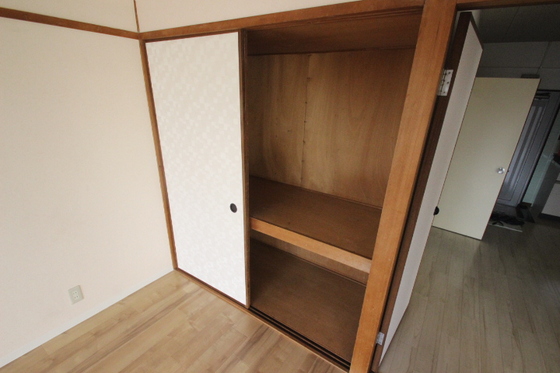 収納　※別号室の写真です