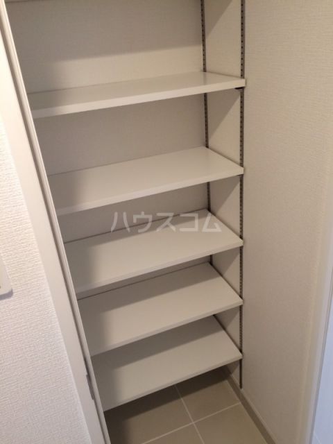 収納