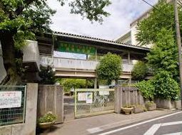 中学校　市立仲町中学校（中学校）まで492m
