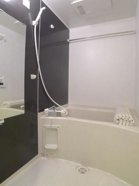 バス・シャワールーム　※別部屋参考写真