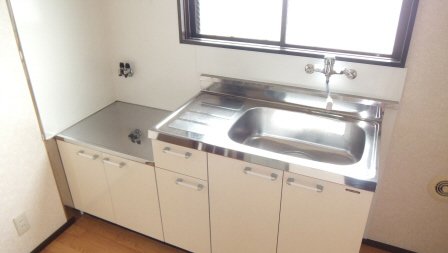キッチン　２口ガスコンロ設置可能です♪