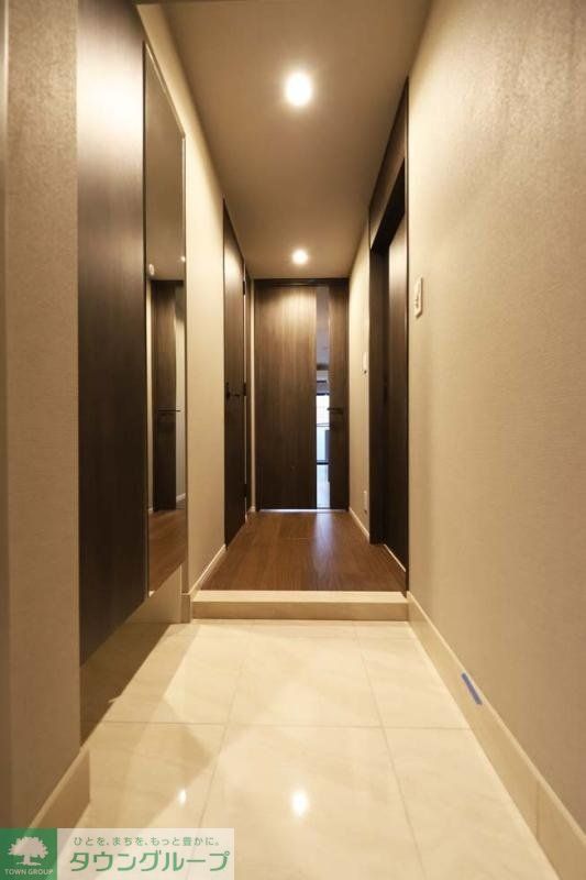 玄関　お部屋探しは株式会社　タウンハウジング　までお気軽にお問合…