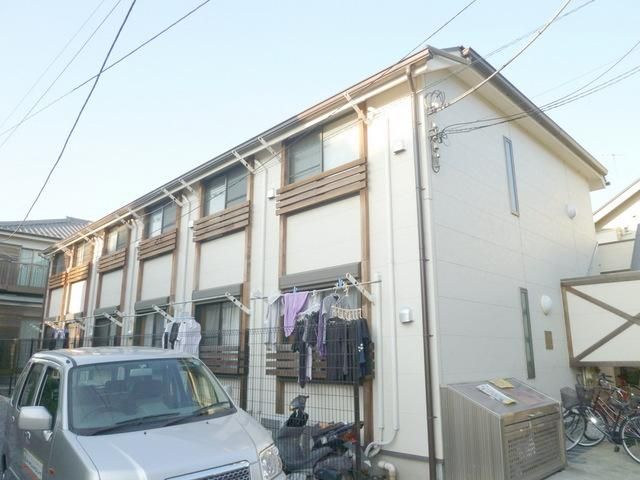 建物外観　★南欧風のオシャレな外観★