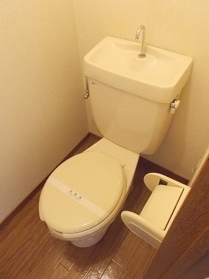 トイレ　シンプルで使いやすいトイレです