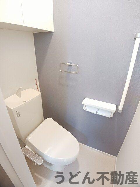 トイレ　うどん県のお部屋探しはうどん不動産へ うどんちゃんとLINE
