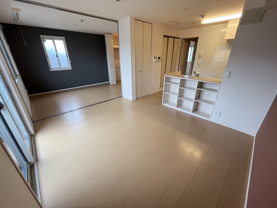 居室・リビング　※別部屋の写真です