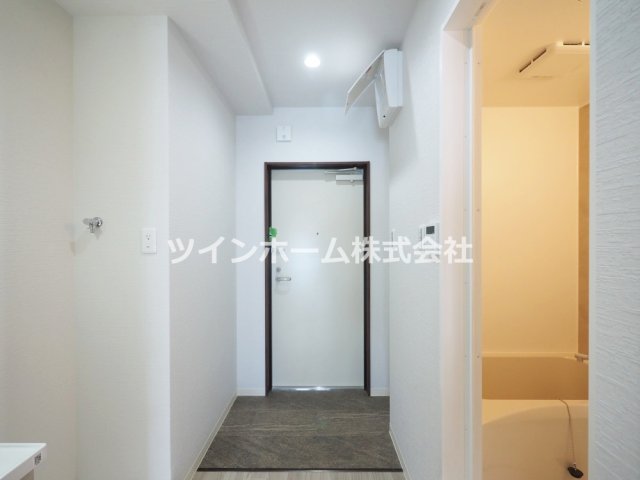 玄関　他室写真