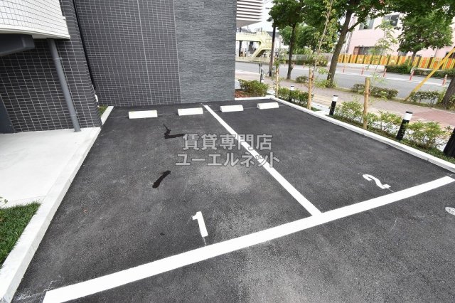 駐車場　敷地内駐車場