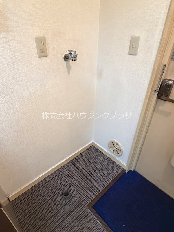 洗面設備　室内洗濯機置場