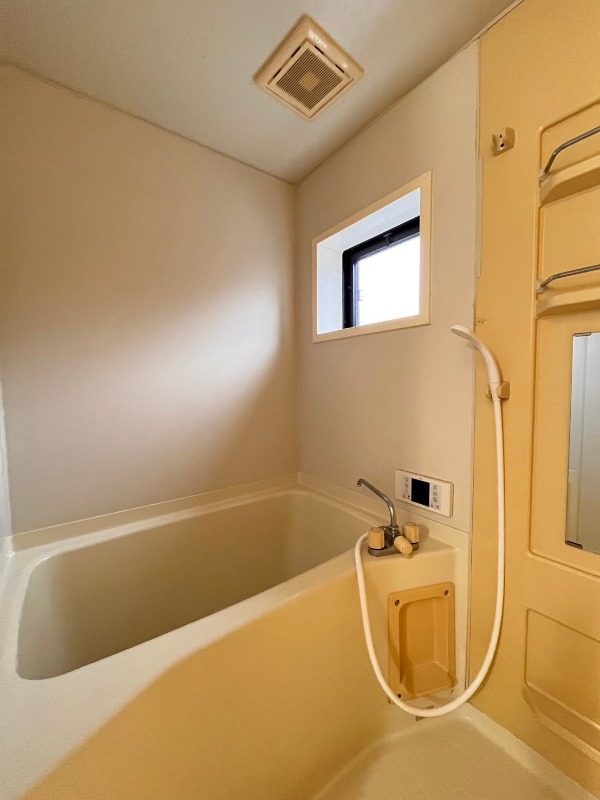 バス・シャワールーム　※別部屋参考写真