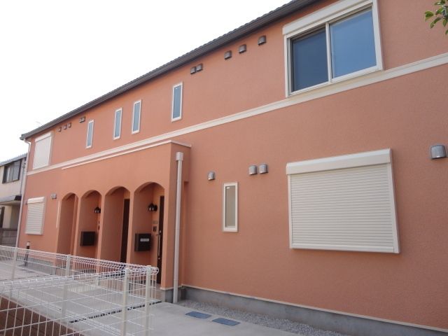 建物外観　Ａ棟Ｂ棟あります
