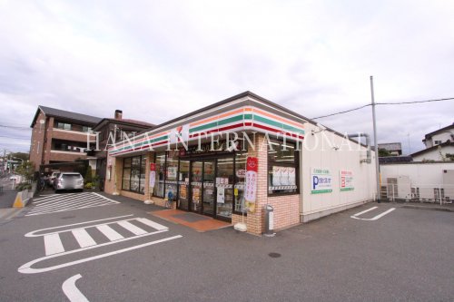 コンビニ　セブンイレブン（コンビニ）まで95m