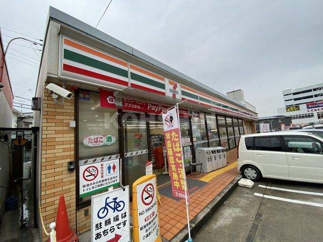 コンビニ　セブンイレブン（コンビニ）まで1396m