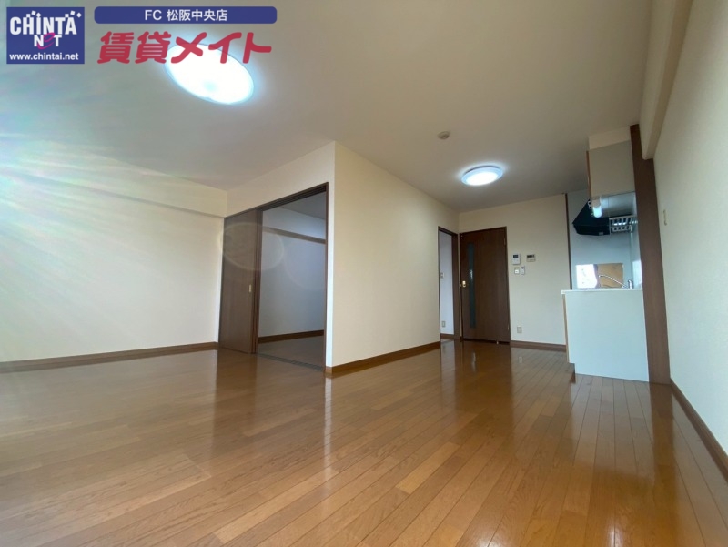 居室・リビング　別部屋反転画像参考