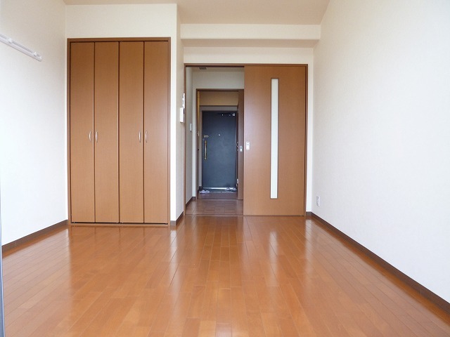 ラクラス高殿の居間写真