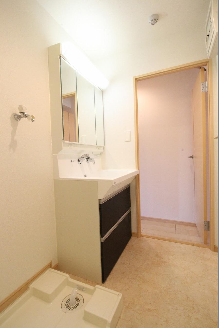洗面設備　※お部屋により仕様が異なる場合があります※